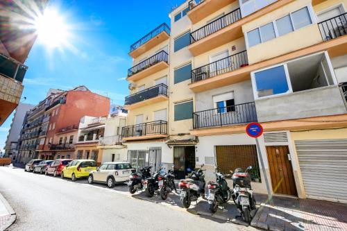 2 bedroom, new, 1 min to the beach, city center- Picasso by 10ToSea