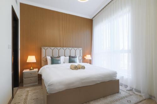 Postel nebo postele na pokoji v ubytování 1 bedroom with beautiful view in Dubai Marina