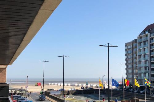 Luxueus nieuw zonnig hoekappartement SEAVIEW Heldenplein - 2x ruime garagebox