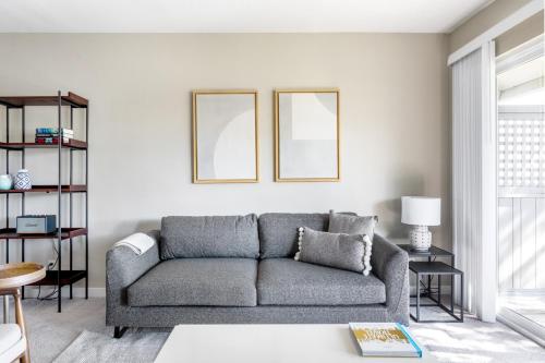 Imagem da galeria de Cupertino 2BR w Pool BBQ Gym nr Shopping SFO-374 em Cupertino