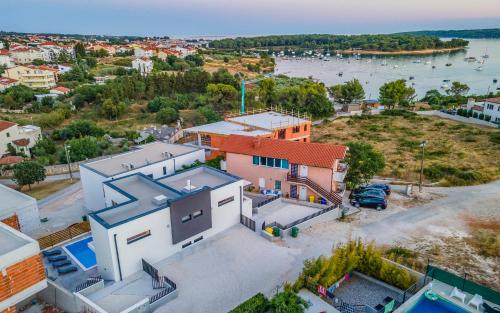 Villa RougeMarin - Rouge with private pool