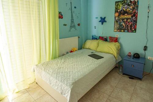 A bed or beds in a room at The Country House