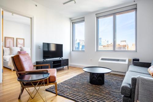 Gallery image of Hells Kitchen 1BR w Doorman nr Central Park NYC-525 in New York