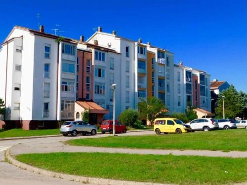 Bangunan di mana terletaknya apartmen
