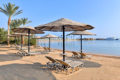 JAZ Casa Del Mar Resort — Beach