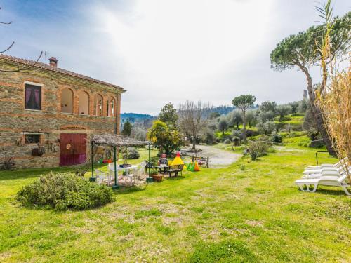 Zahrada ubytování Holiday Home Podere Casina by Interhome