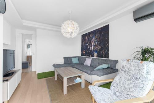 Apartment White