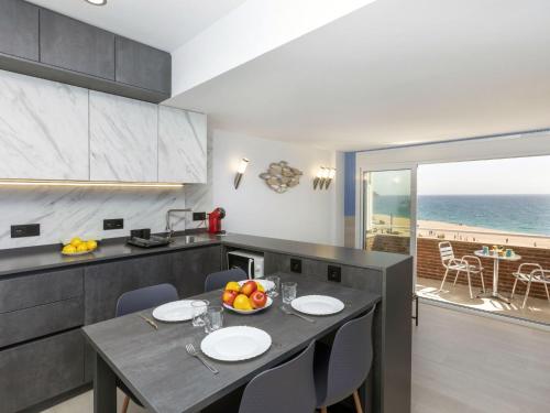 Apartment Caravela Beach by Interhome