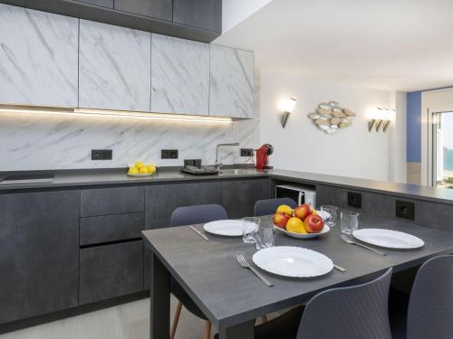 Apartment Caravela Beach by Interhome