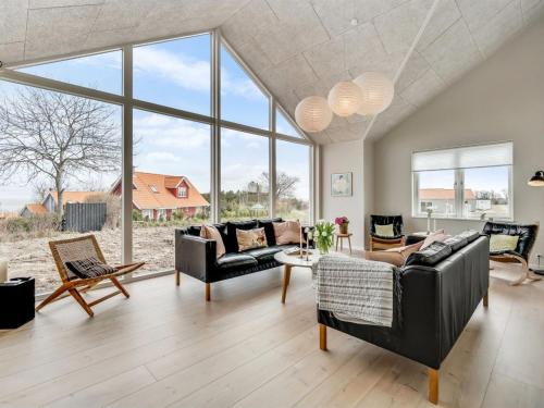 Posezení v ubytování Holiday Home Skoge - 500m from the sea by Interhome