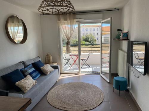 Cosy T3 gare Terrasse + parking