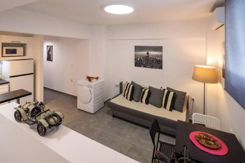 Hilton area brand new comfortable apartment