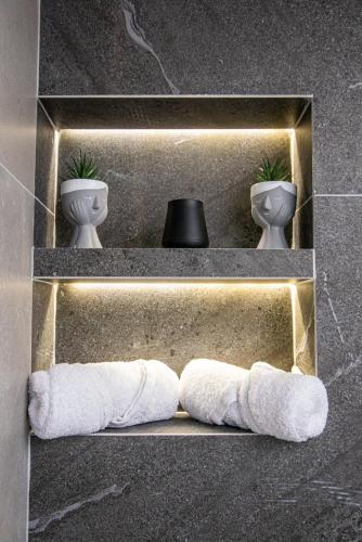Artzy petit apartment close to the center