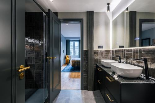 Grand 200m Luxury Residence - 4 EnSuites - Gran Vía Quiet