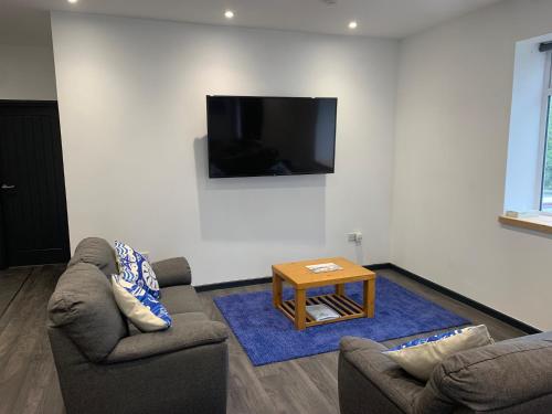 TV i/ili multimedijalni sistem u objektu St Austell Central Apartment