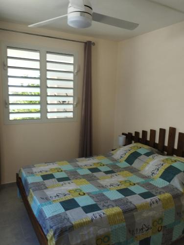 Postel nebo postele na pokoji v ubytování Charmant logement situé à la campagne avec Spa