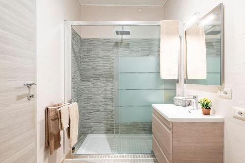 Kylpyhuone majoituspaikassa Appartamento-L'elicriso