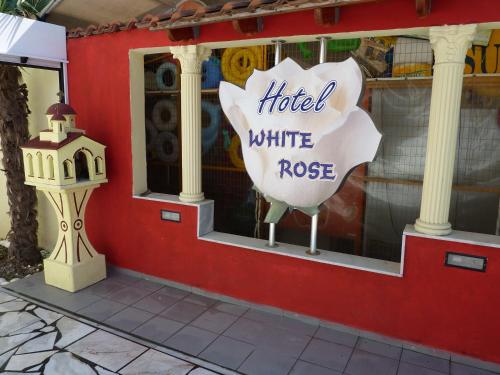 Gallery image of Hotel White Rose Beach in Olympiaki Akti