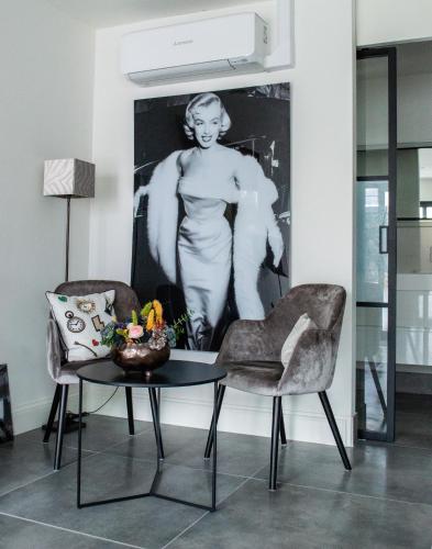 Un lugar para sentarse en B&B Bubbles&Bites