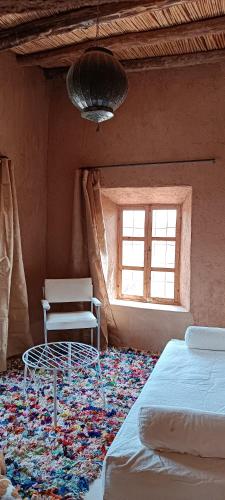 Katil atau katil-katil dalam bilik di Kasbah ait Moussa