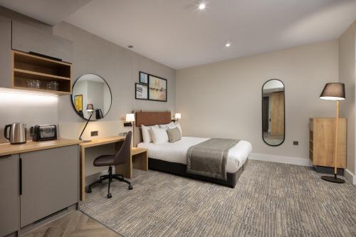 Staybridge Suites London-Vauxhall, an IHG Hotel Image