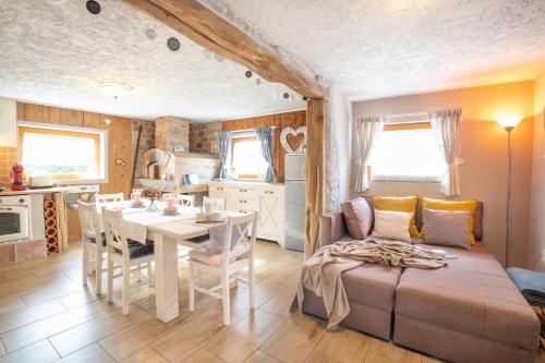 Lovely Rustic House Pr' Čut