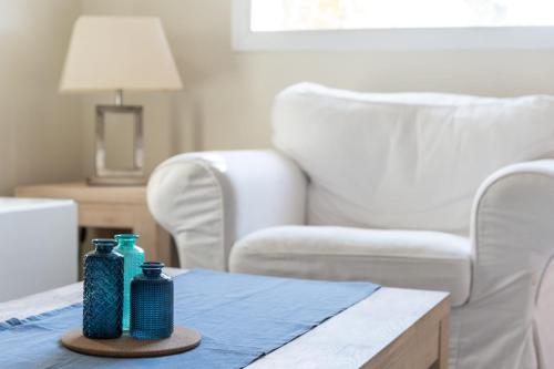 Very bright villa with garden and terrace