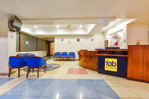 The lobby or reception area at FabHotel Shivam, Karelibagh