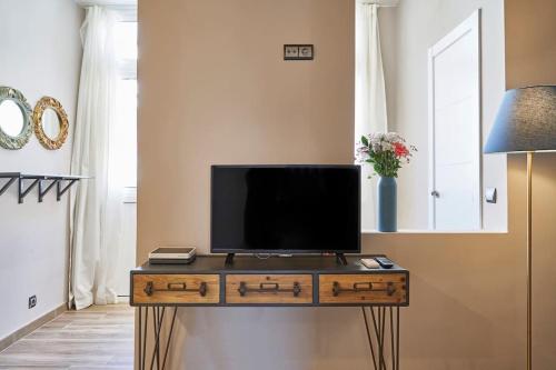 BeBarceloner Sants Apartments - 2 bedrooms