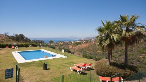 Rock Bay B38