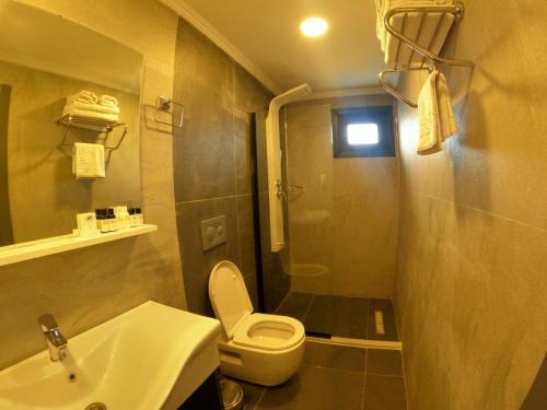 Koupelna v ubytování avsa extra vagant hotel