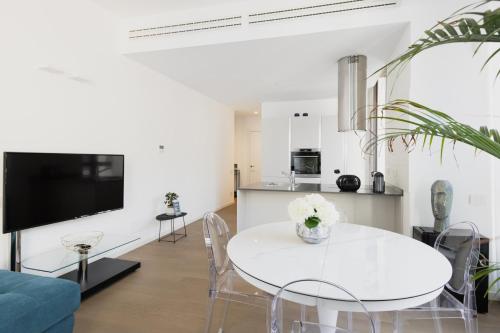 Easylife - Milano - Corsia dei Servi 11 P5 - Duomo