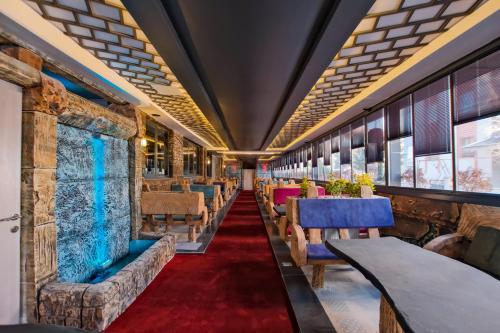 Posezení v ubytování MOONDAY HOTEL