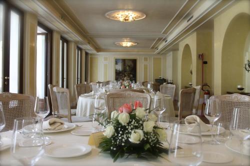 Εστιατόριο ή άλλο μέρος για φαγητό στο Hotel Terranobile Metaresort