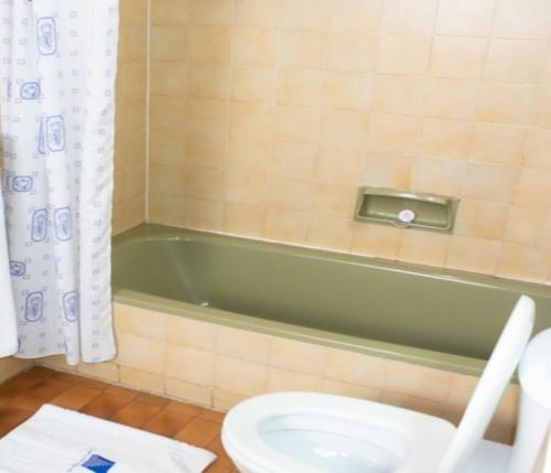 Chester Hotel and Suites Nairobi, City Centre CBDにあるバスルーム