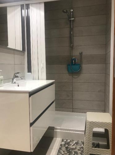 a bathroom with a shower and a sink and a sink at VASTO centro Alloggio 1-2-3 in Vasto