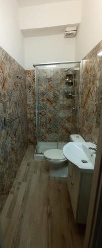 Bilik mandi di Ciccina Rooms