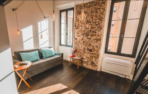 MAR1 - Studio loft avec couchage en mezzanine, centre ville