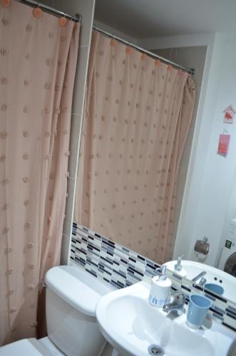 Una cama o camas en una habitación de Dpto Algarrobo