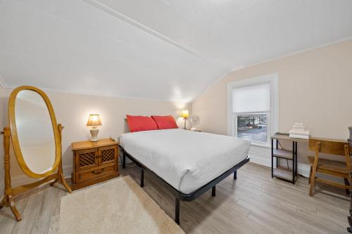 Little Red House, Apt 3 – Photos 3