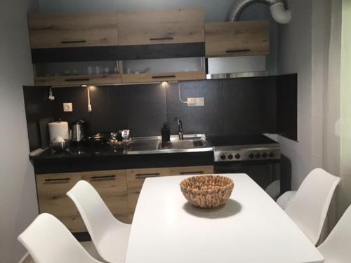 Foto dalla galleria di Nikogroup a Polykhrono