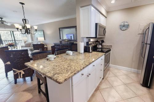 White Sands & Ocean Waves Bld 5 2nd fl – Photos 2