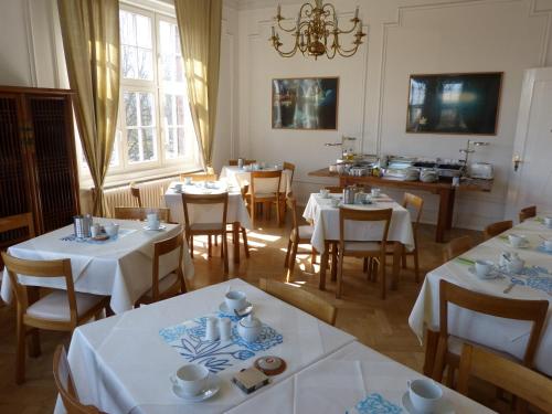 En restaurang eller annat matställe på Hotel Fresena im Dammtorpalais