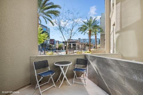 LUX 2 BED DESERT RIDGE 2 HEATED POOLS GYM – Photos 3