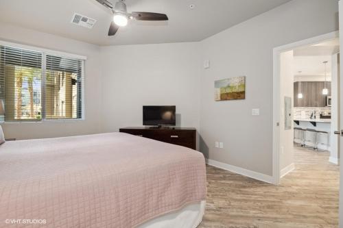 LUX 2 BED DESERT RIDGE 2 HEATED POOLS GYM – Photos 5