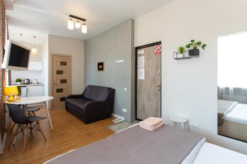Μια τηλεόραση ή/και κέντρο ψυχαγωγίας στο Modern studio beside metro Yaroslava Mudroho, Universytet - Chernyshevska str 95-7