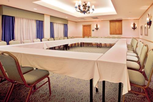 Best Western Plus Orlando Lake Buena Vista South Inn & Suites Image