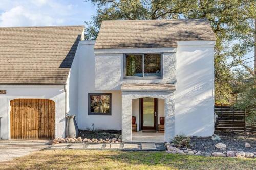 Gallery image of 2b1b Hidden Oasis in the Hills- Close to Downtown in Austin