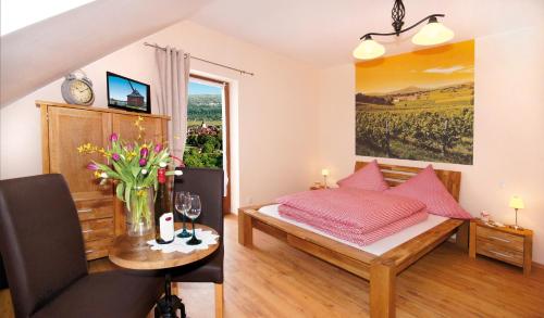 TV a/nebo společenská místnost v ubytování Gästezimmer Hans-Norbert Mack