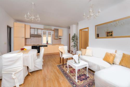 Apartments Santo